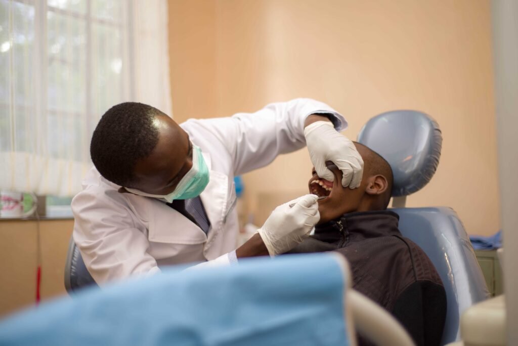What to Do In a Dental Emergency Erode